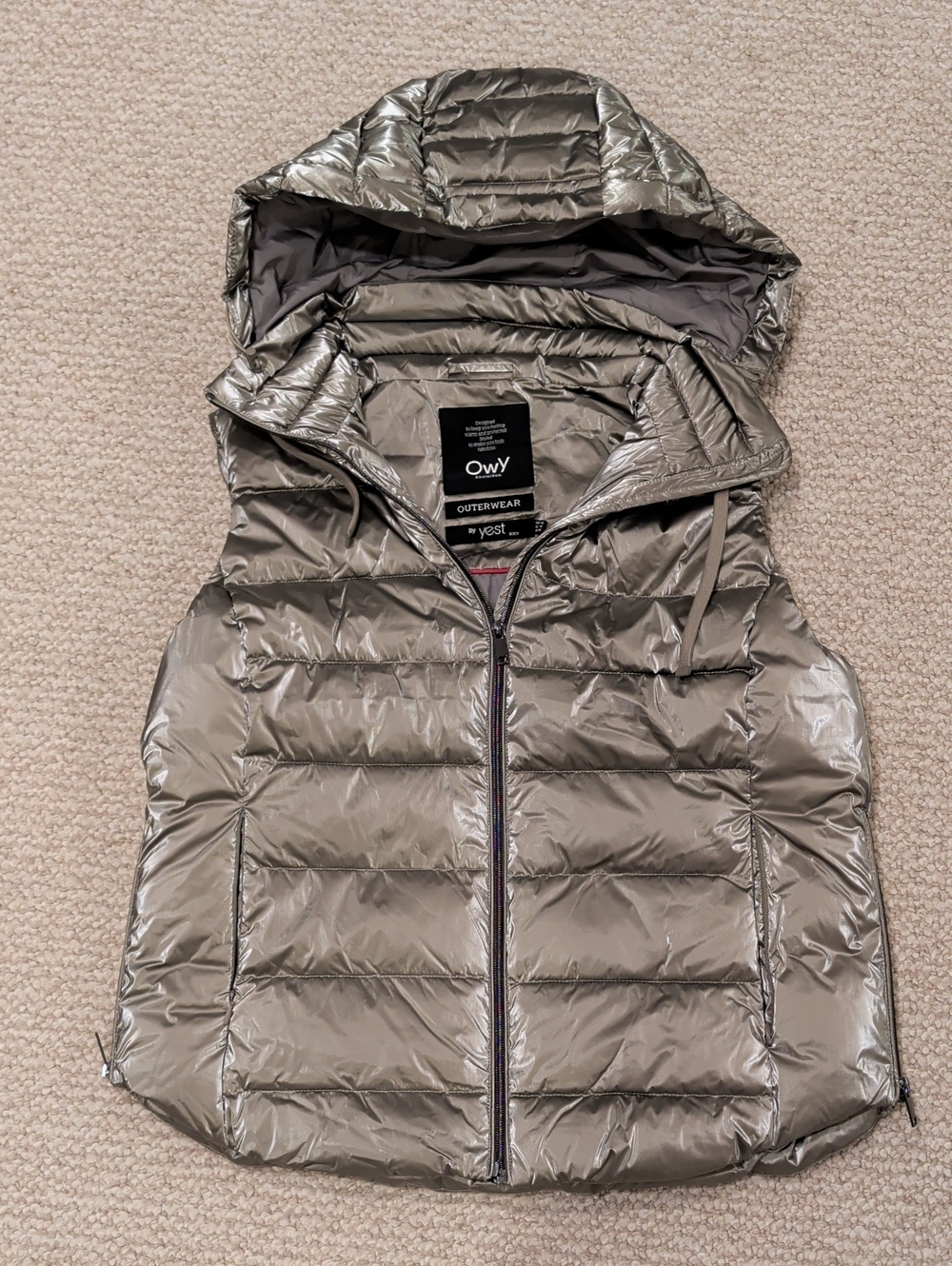 Owy By Yest Metallic Hooded Puffer Vest in Silver